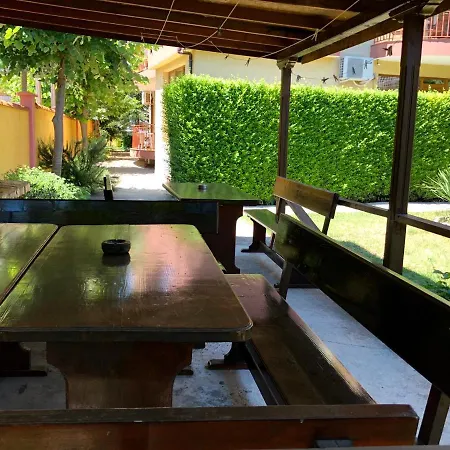 Guest House Radiana-2