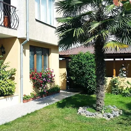 Kirovi House - Guest Rooms-3