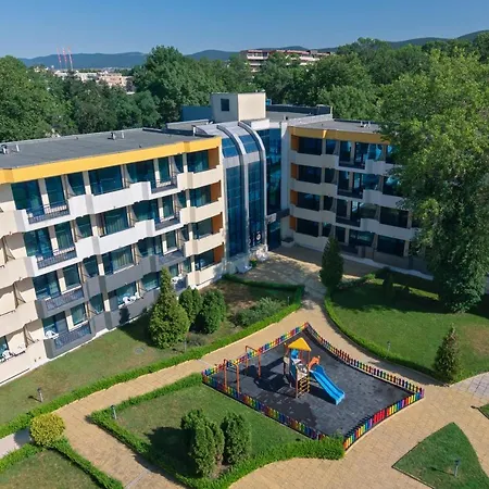 Hotel Glarus Beach& Aqua Park-3