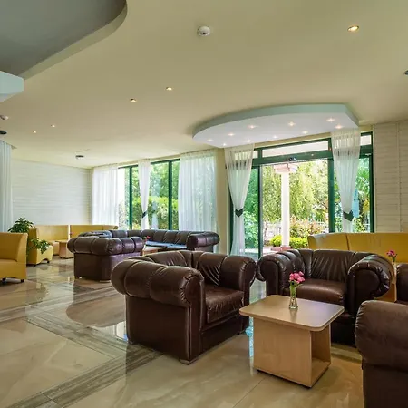 Perla Plaza Hotel-2