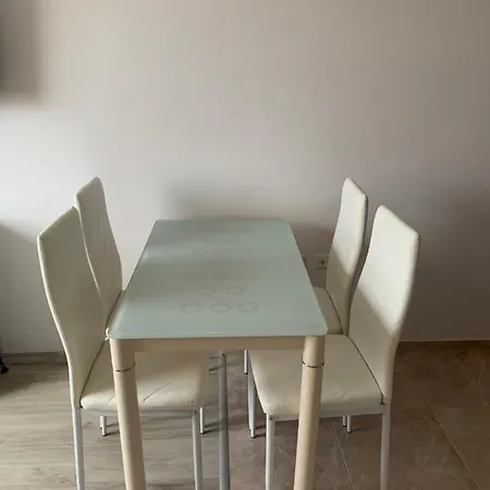 Sunny Days Apartment-2