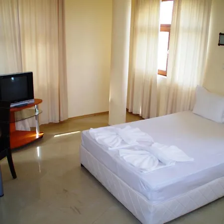 Azura Garden Apartments-3