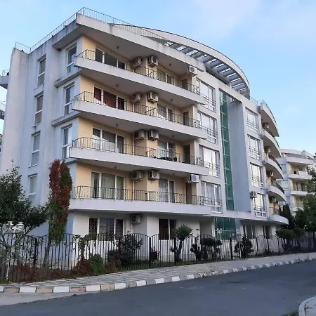 Azuro Aparthotel Sunny Beach-2