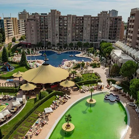 Menada Apartments In Royal Beach-3