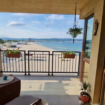Oasis Beach Studios-3