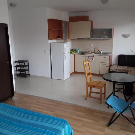 Apartment Comfort-3