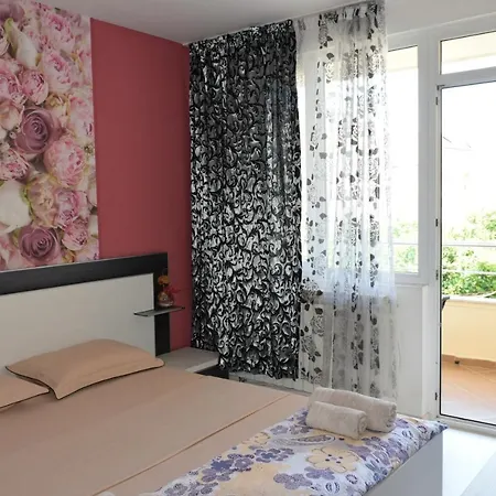 Dream Apartment-3
