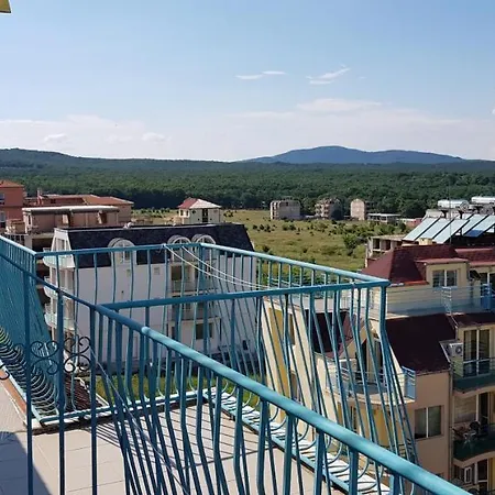 Hotel Laguna - Guest House-3