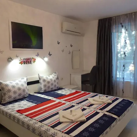 Apartament Holiday-2