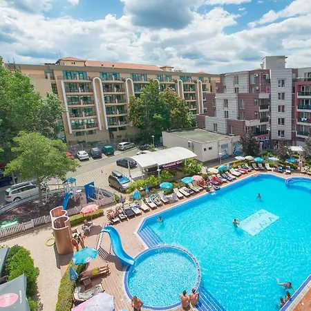 Admiral Plaza Holiday Apartments-2