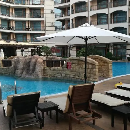 Apartment Near The Beach-3
