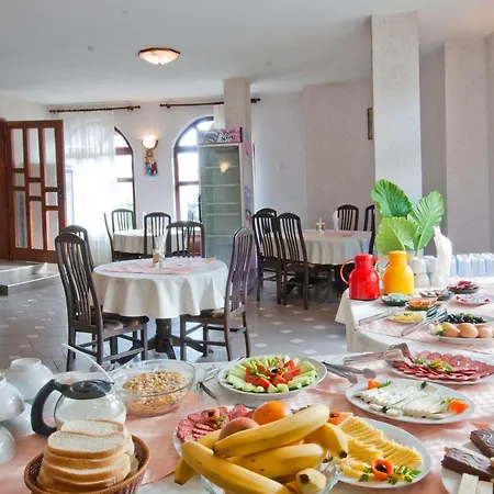 Hotel Briz-2