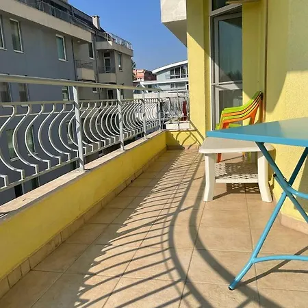 Luxury Breeze Apartment-2