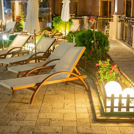 Menada Apartments In Golden Rainbow-3