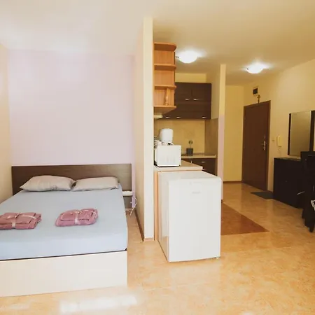 ~ Elit ~ Studio With A Pool In Sunny Beach-2