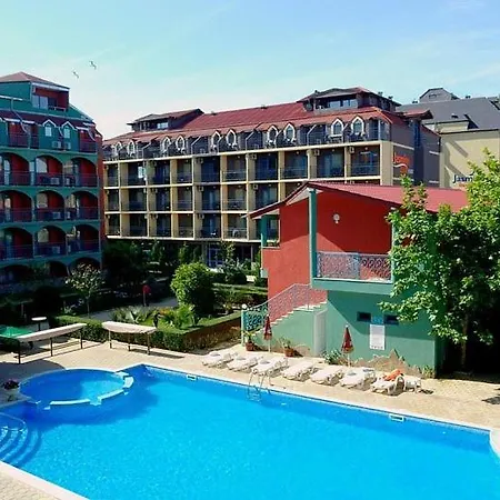 Jasmine Club Private Family Studio With Pool View-2