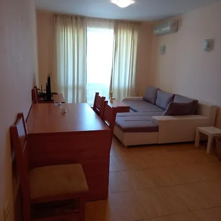 Апартамент В Комплекс Golden Beach, Sunny Beach-3