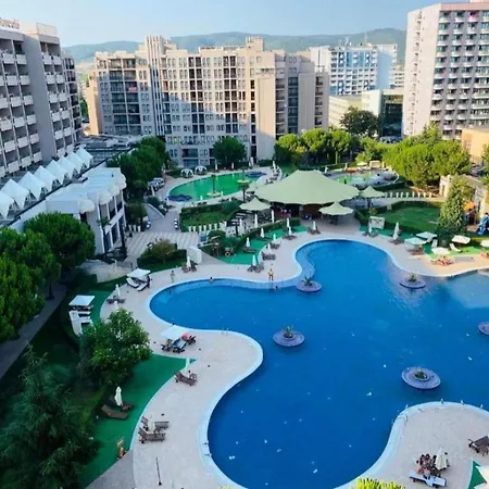 Sunny Beach Private Apartment In 5 Star Hotel - Family Room-2