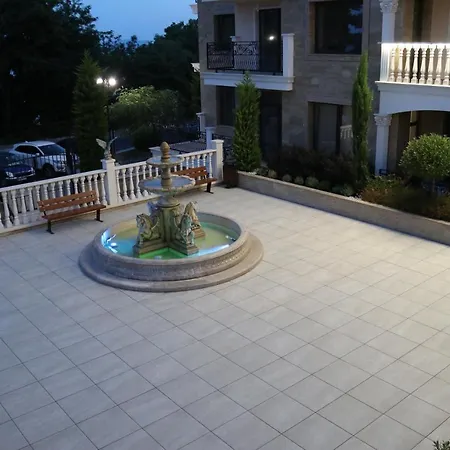 Valencia Gardens Luxury Studios-2