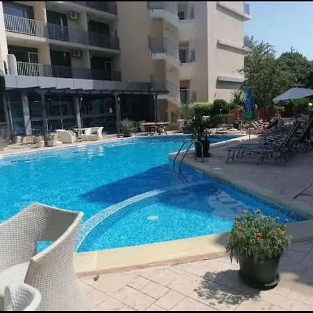 Premium Studio In Aparthotel Sapphire-2