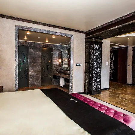 Royal Castle Design & Spa-3