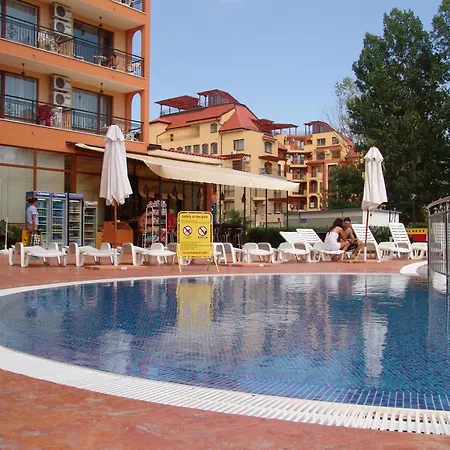 Apart Hotel Happy-3