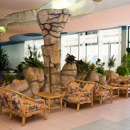 Apartment In Trakia Plaza-3