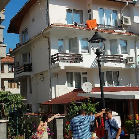 The House Next To The Beach-3