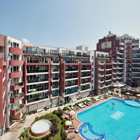 Deluxe Admiral Plaza-3