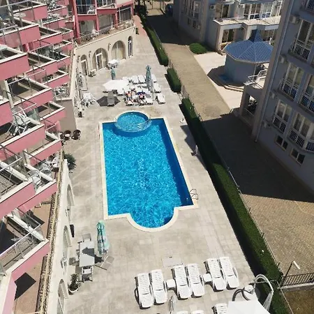 Trzy Apartamenty W Hotelu Dwa Przy Basenie Oraz Jeden 4 Pietro Z Duzym Tarasem-2