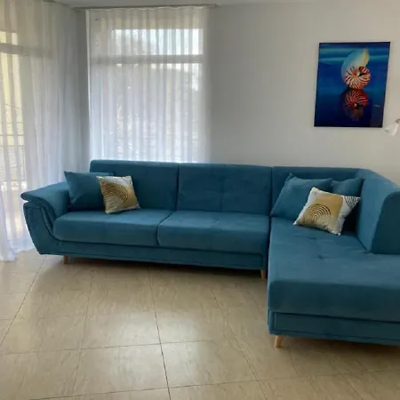 Julie'S Spacious 2 Bed. Apart. At Sun Village-2