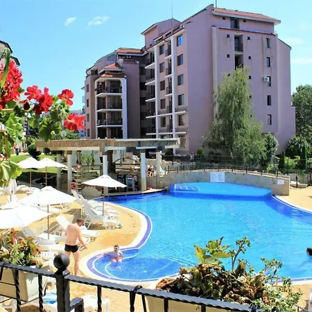 Sunny Beach Hills Apartment-3
