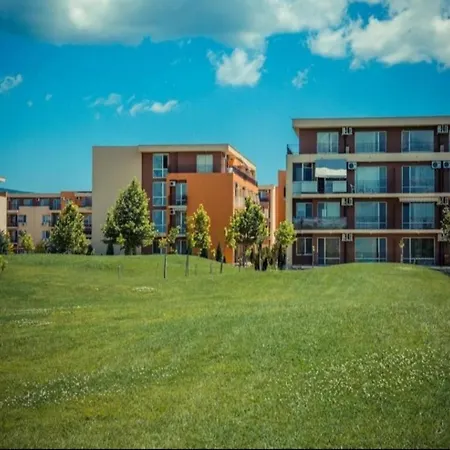 Apartment At Sunny Beach, Солнечный Берег-2