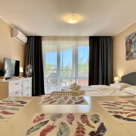 Green Fort Noks - Private Apartment - Bsr - 1-3