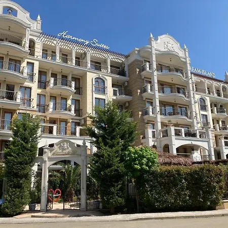 Private Apartments In Harmony Suites Dream Island-2