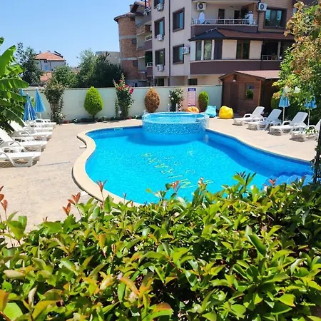 Mirana Family Hotel-2
