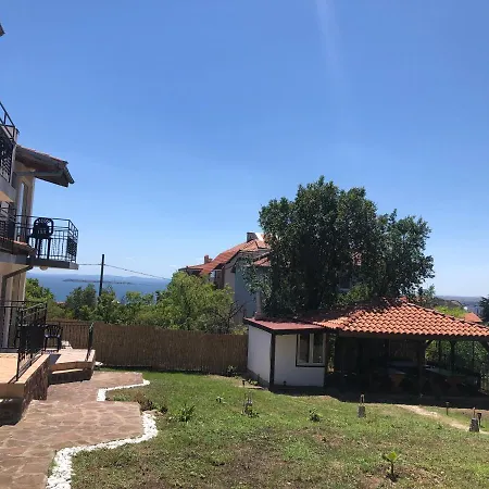 Guesthouse Serenity Hill-3