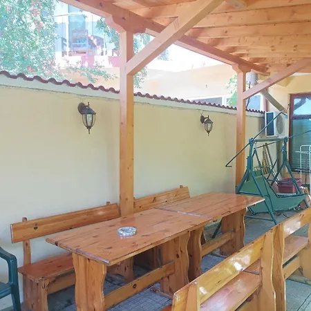 Summer House Tiara-3