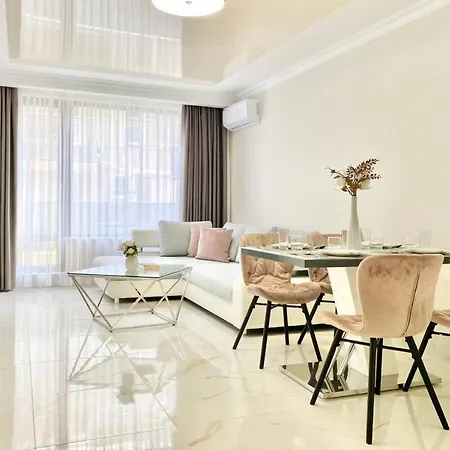 Modern Apartment For 4 Guests Sea View & Free Parking-2