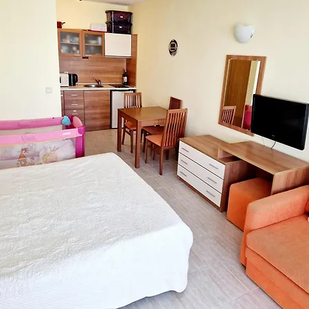 Pool View Studio, Pollo Resort, Sunny Beach-3