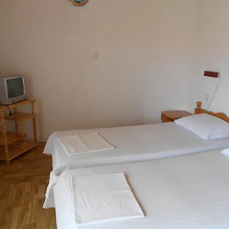 Nelly Guest House-3