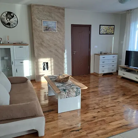 Megi Apartments, Nesebar Sity-2