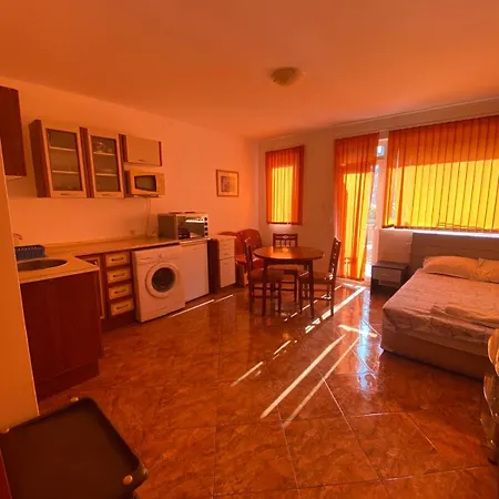 Studios & Apartments Perla-2
