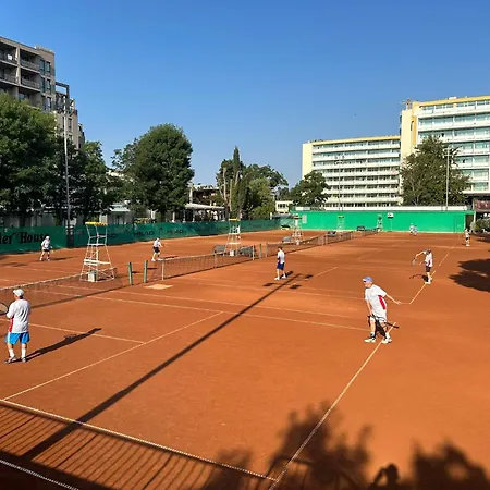 Oleander House And Tennis Club-3