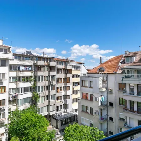 Joy Apartament Burgas Center & Free Parking-3