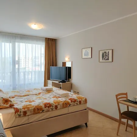Royal Sun Holiday Apartments-2