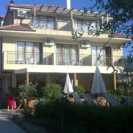 Family Hotel Muses-3