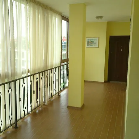 Family Hotel Black Sea-2