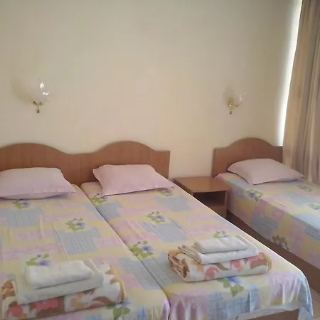Guest House Preslav-3