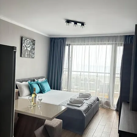 Studio Sea Pearl-2